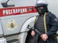 Військових перекидають на автобусах з написом 