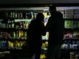 Можна отруїтися! Частина продуктів із супермаркетів небезпечна для здоров'я через відключення світла: Експертка розповіла, як перевірити
